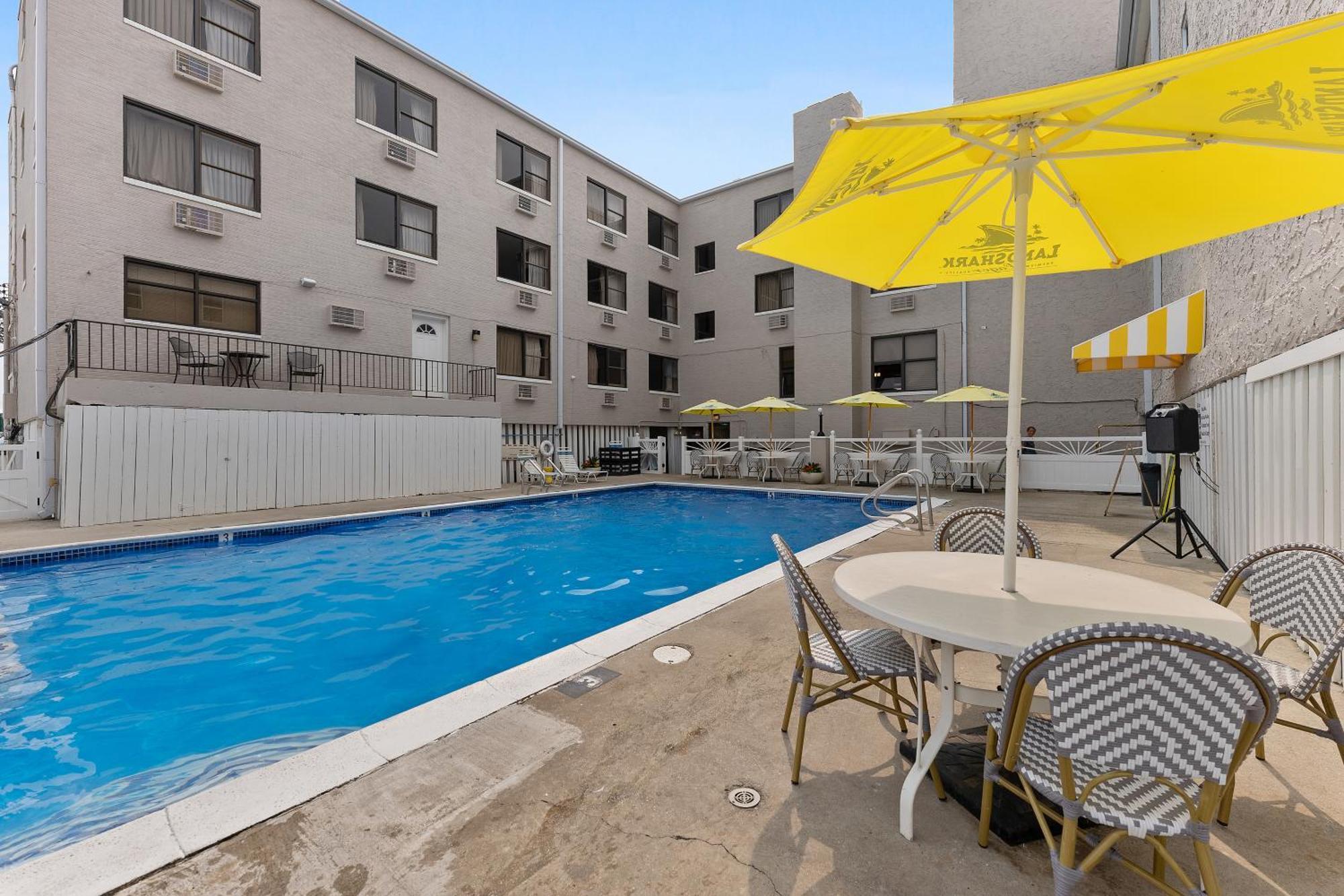 Oceanic Hotel & Barefoot Tiki Bar وايلدوود المظهر الخارجي الصورة